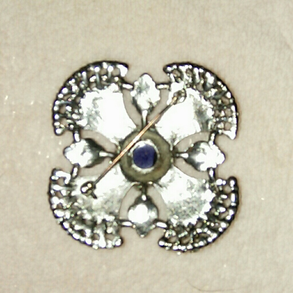Broach/Pin - Picture 2 of 4